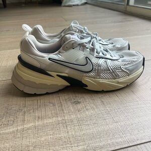 Nike V2K Run